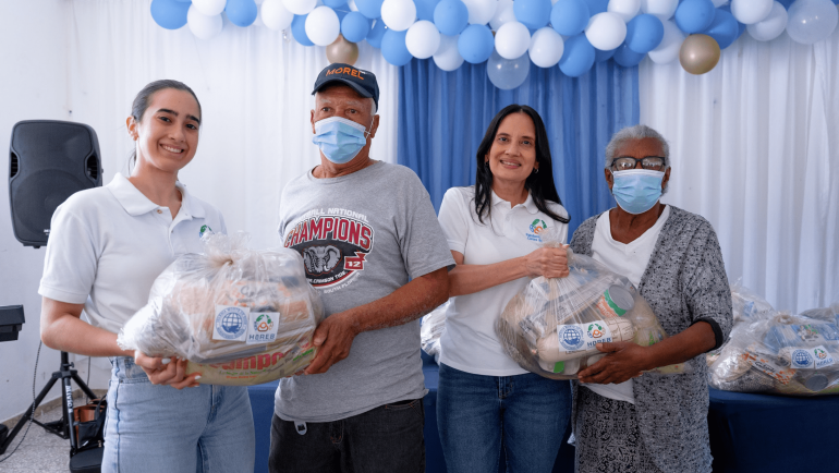 Entrega de alimentos – Fundación Horeb Cielos Abiertos