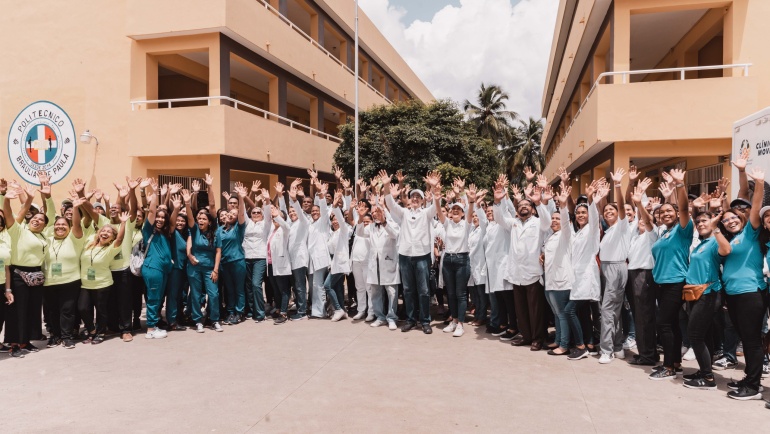 Operativo médico en Jacagua | Fundación Horeb — Iglesia Monte de Dios